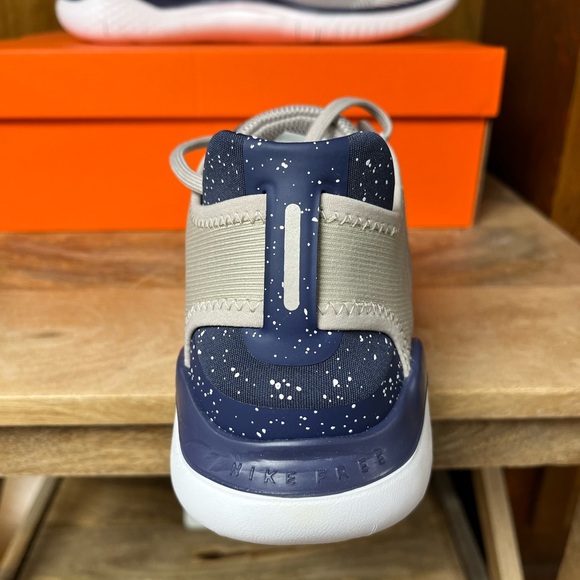Nike free RN 2018 NWT Moon Particle Astro size 10 - Picture 3 of 6